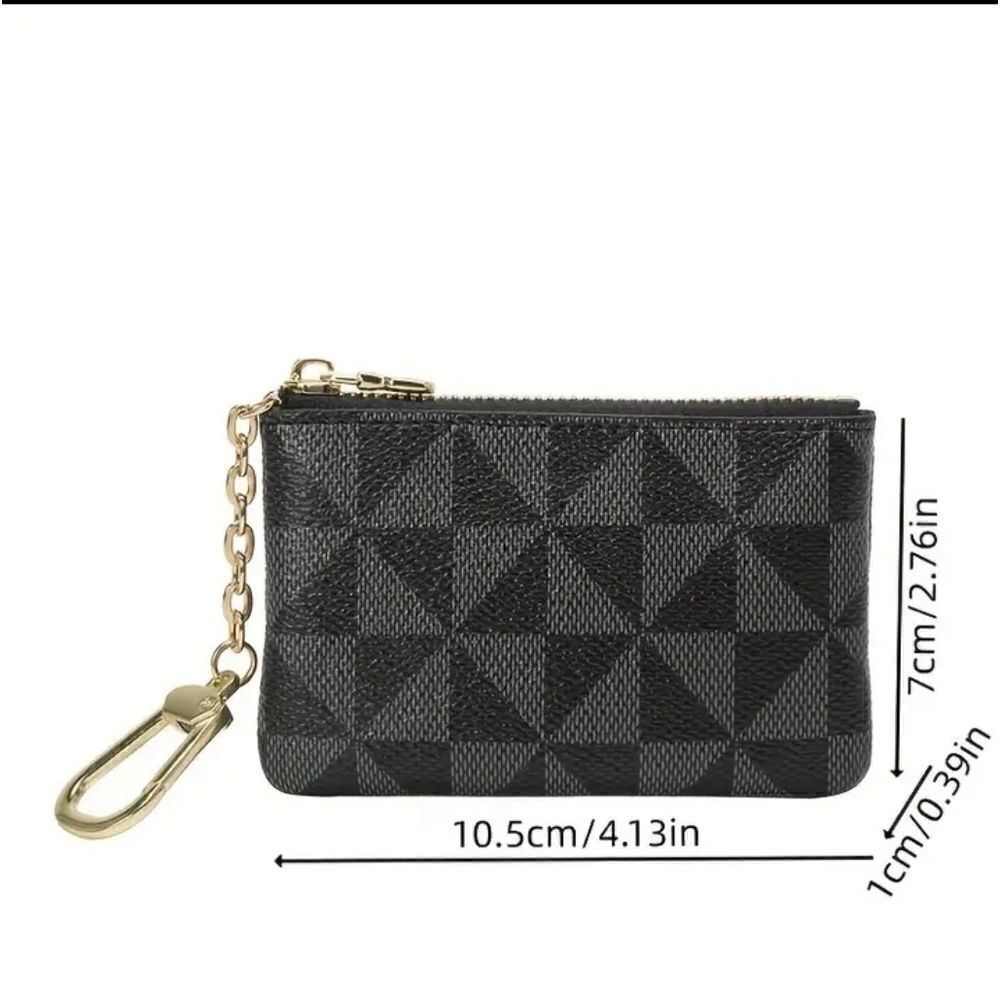 LuxuriousCheckeredâ
GeometricâPouchâ
Keychain - Picture 4 of 4